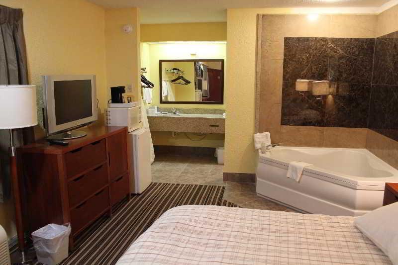 Days Inn Pigeon Forge South Екстериор снимка